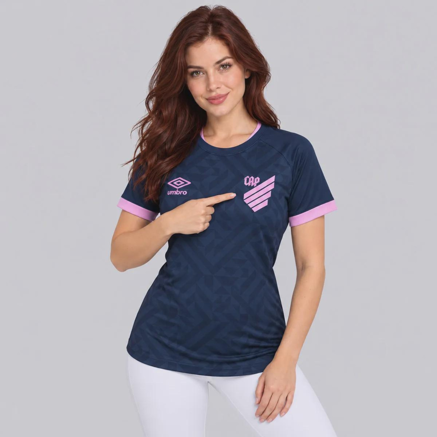 Camisa do Athletico Paranaense Outubro Rosa 26/27 Umbro Torcedor Feminina - Foto 3