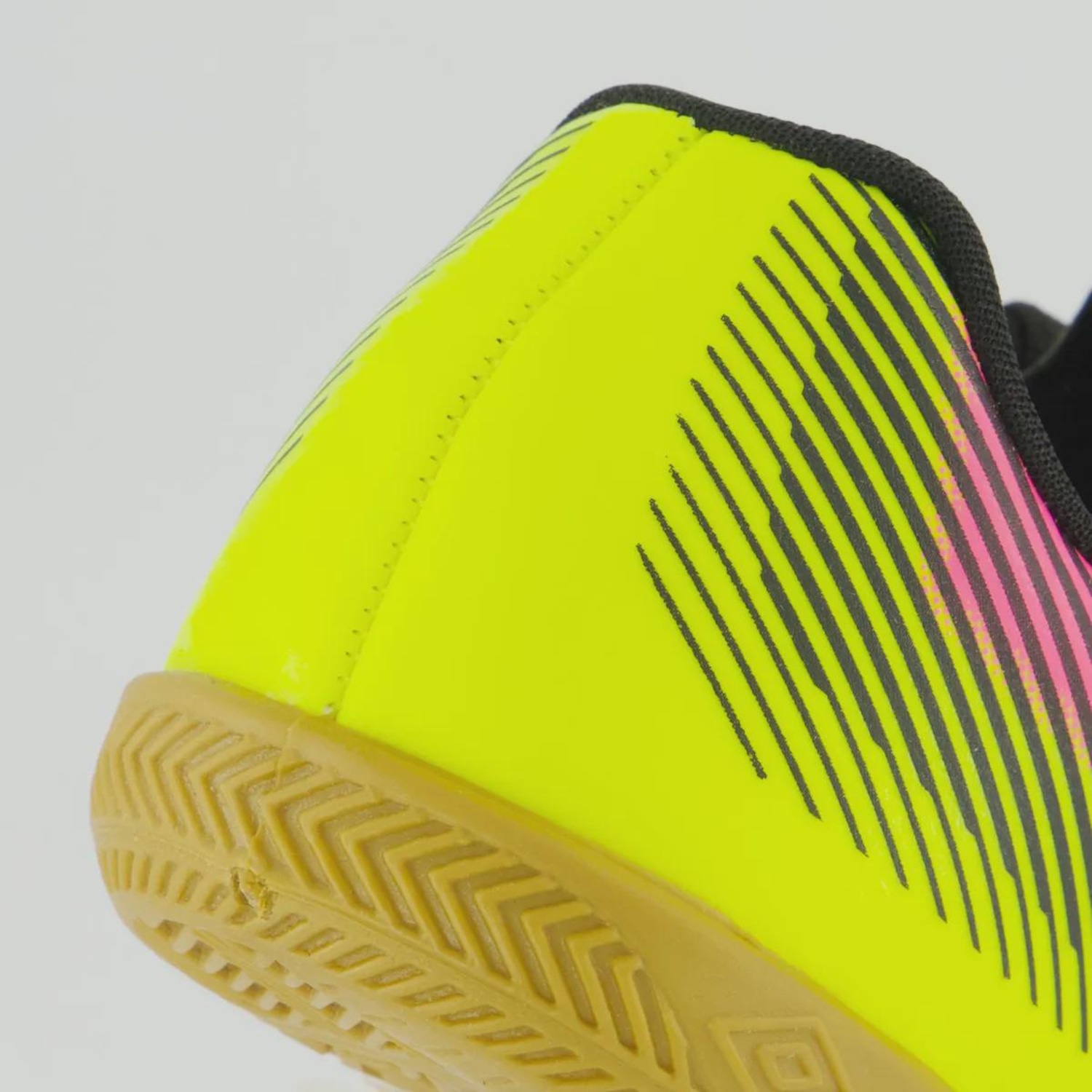 Chuteira Futsal Adulto Umbro Aerodynamic - Foto 4