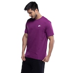 Camiseta Nike Sportwear Club - Masculina ROXO