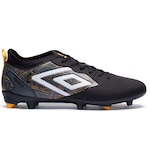 Chuteira de Campo Umbro Tocco II Club - Adulto PRETO/BRANCO