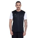 Camiseta Masculina Adams Manga Curta Embossed Futebol Dry PRETO/BRANCO