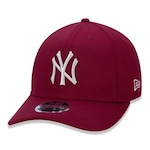 Boné Aba Curva New Era New York Yankees 950 Streched Basic - Snapback - Adulto BEGE