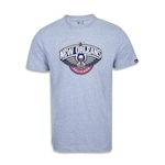 Camiseta New Era Plus Size Regular Manga Curta New Orleans Pelicans Logo - Masculino CINZA