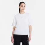 Camiseta Nike Sportswear Essentials Boxy - Feminina BRANCO