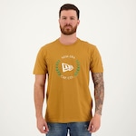 Camiseta New Era World Branded - Masculina BEGE