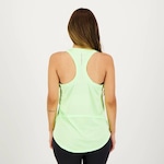 Camiseta Regata New Balance Accelerate - Feminina VERDE