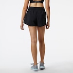 Shorts New Balance Accelerate - Feminino PRETO