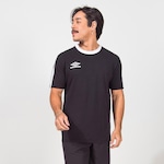 Camiseta Umbro Club Members - Masculina PRETO