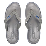 Chinelo Oakley Crowd - Masculino CINZA/AZUL ESC