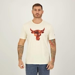 Camiseta Under Armour Project Rock Brahma Bull - Masculina BEGE