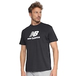 Camiseta New Balance Essentials - Masculina PRETO/BRANCO