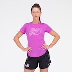 Camiseta New Balance Accelerate Print - Feminina ROSA