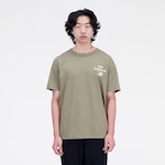 Camiseta New Balance Essentials Logo - Masculina VERDE