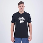 Camiseta New Era Core Logo Branded - Masculina PRETO