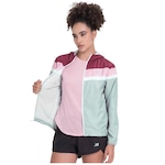 Jaqueta New Balance Corta Vento Windbreak Feminina CINZA