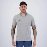 Camiseta Umbro Essential - Masculina BRANCO