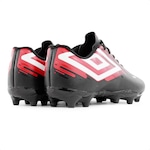 Chuteira de Campo Umbro Action Jr - Infantil PRETO/VERMELHO