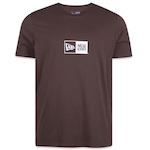 Camiseta New Era Logo Box - Masculina MARROM