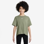 Camiseta Nike Sportswear Essentials Infantil VERDE