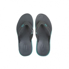 botinha da oakley centauro