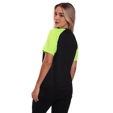 Kit Camisetas de Treino Whats Wear Raglan com Proteção Solar UV - 2 unidades - Feminina
