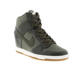 Tênis Nike Dunk Sky Hi Essential - Sneaker - Feminino - Foto 2