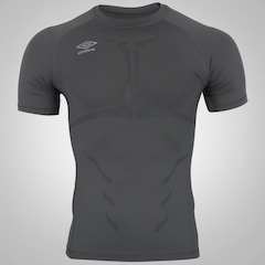Camisa Térmica Umbro TWR Graphic - Masculina - Foto 2