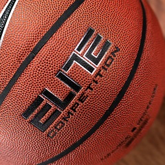 Bola de Basquete Nike Elite Competition 8P - Foto 6