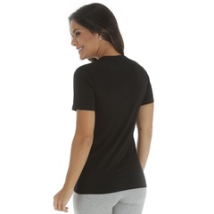 Camiseta Nike Sportswear Crew JDI Swoosh HBR - Feminina - Foto 3