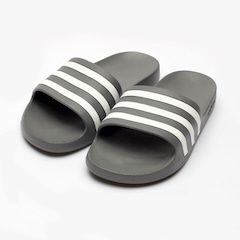 Chinelo adidas Adilette Aqua - Unissex - Foto 3