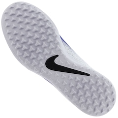 Chuteira Society Nike Phantom Venom Club TF - Infantil - Foto 10
