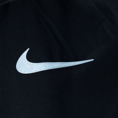 Jaqueta Corta-Vento com Capuz Nike Essentials Ssnl - Feminina - Foto 9