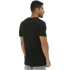 Camiseta Puma Sneaker - Masculina - Foto 3