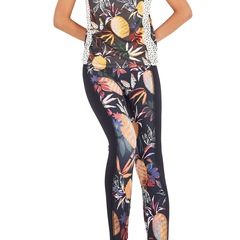 Calça Legging Farm Rio Recorte Lateral Abacaxitos - Feminina - Foto 5