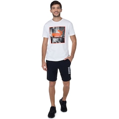 Camiseta Puma Photo Street - Masculina - Foto 4