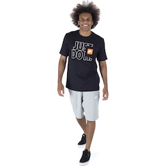 Camiseta Nike Pocket JDI - Masculina - Foto 4