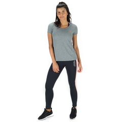 Camiseta Calvin Klein Basic - Feminina - Foto 5