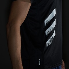 Camiseta adidas Run It PB - Masculina - Foto 6