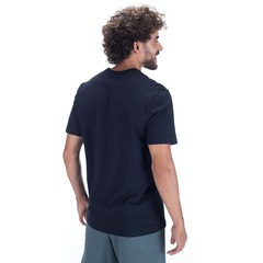 Camiseta Nike Sportswear Sneaker CLTR 7 - Masculina - Foto 3