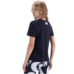 Camiseta Nike Sportswear Icon Clash SS Top GFX - Feminina - Foto 3