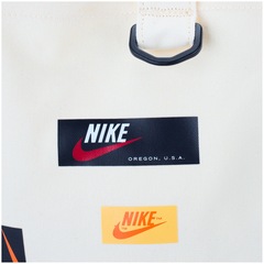 Bolsa Nike Heritage Tote JDI - Feminina - 16 Litros - Foto 7