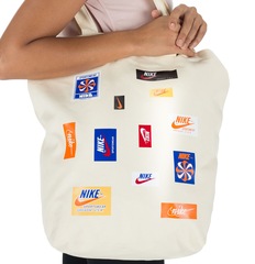 Bolsa Nike Heritage Tote JDI - Feminina - 16 Litros - Foto 8