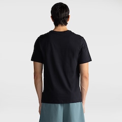 Camiseta Básica Nike Club Logo Pequeno Masculina - Foto 2