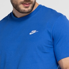 Camiseta Básica Nike Club Logo Pequeno Masculina - Foto 3