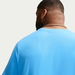 Camiseta Básica Nike Club Logo Pequeno Masculina - Foto 8