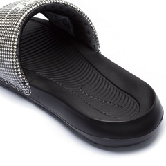 Chinelo Nike Victory Print - Slide - Feminino - Foto 5