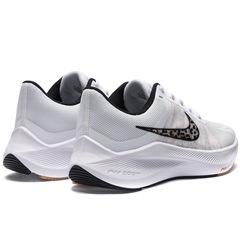 Tênis Nike Zoom Winflo 8 PRM - Feminino - Foto 4