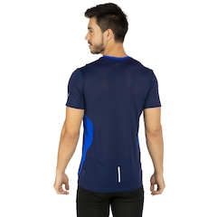 Camiseta ASICS Manga Curta Poliamida Mesh - Masculina - Foto 3