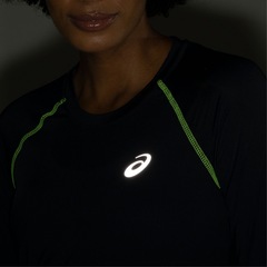 Camiseta Asics Manga Longa com Proteção UV Recorte Mesh - Feminina - Foto 6