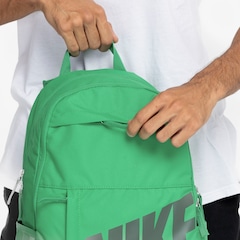 Mochila Nike Elemental Hbr 21L Recortes Respiráveis - Foto 4